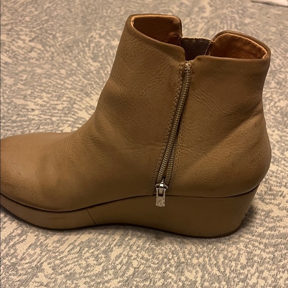 YellowBox Tan Ankle Boots - Picture 5 of 6